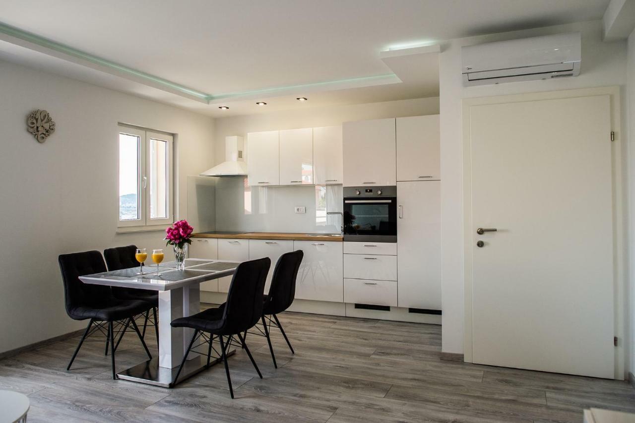 Solin Apartments Praetorium 外观 照片
