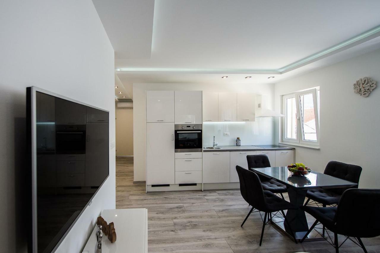 Solin Apartments Praetorium 外观 照片